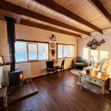 Hobu House - A Cozy, Private By The Forest Near هابسالو