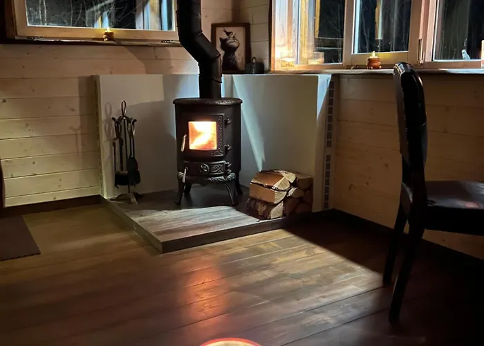 بيت للعطل Hobu House - A Cozy, Private By The Forest Near هابسالو