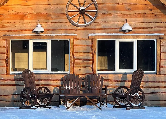 Hobu House - A Cozy, Private By The Forest Near بيت للعطل هابسالو